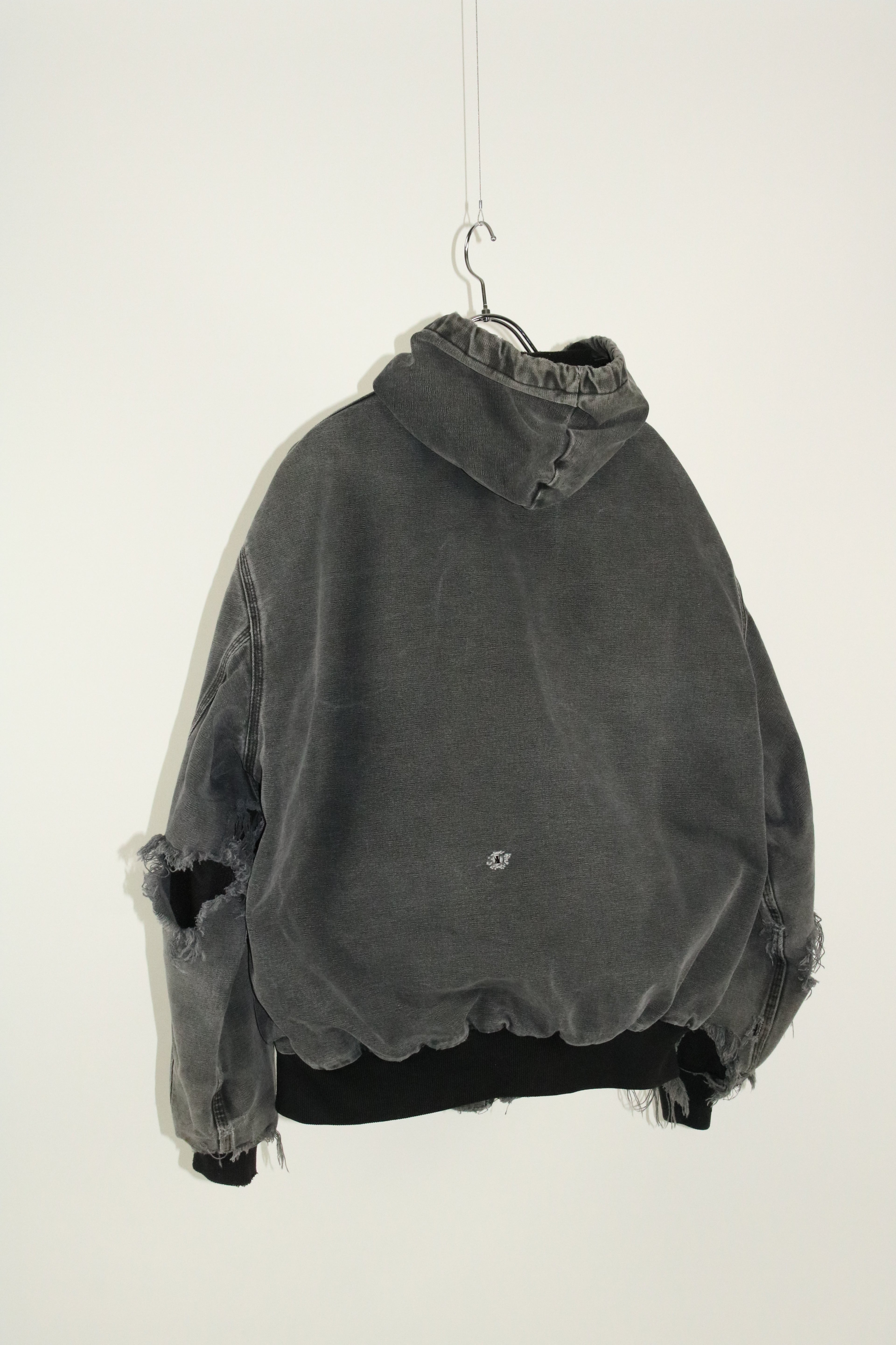 00s Carhartt black active jacket "boro"