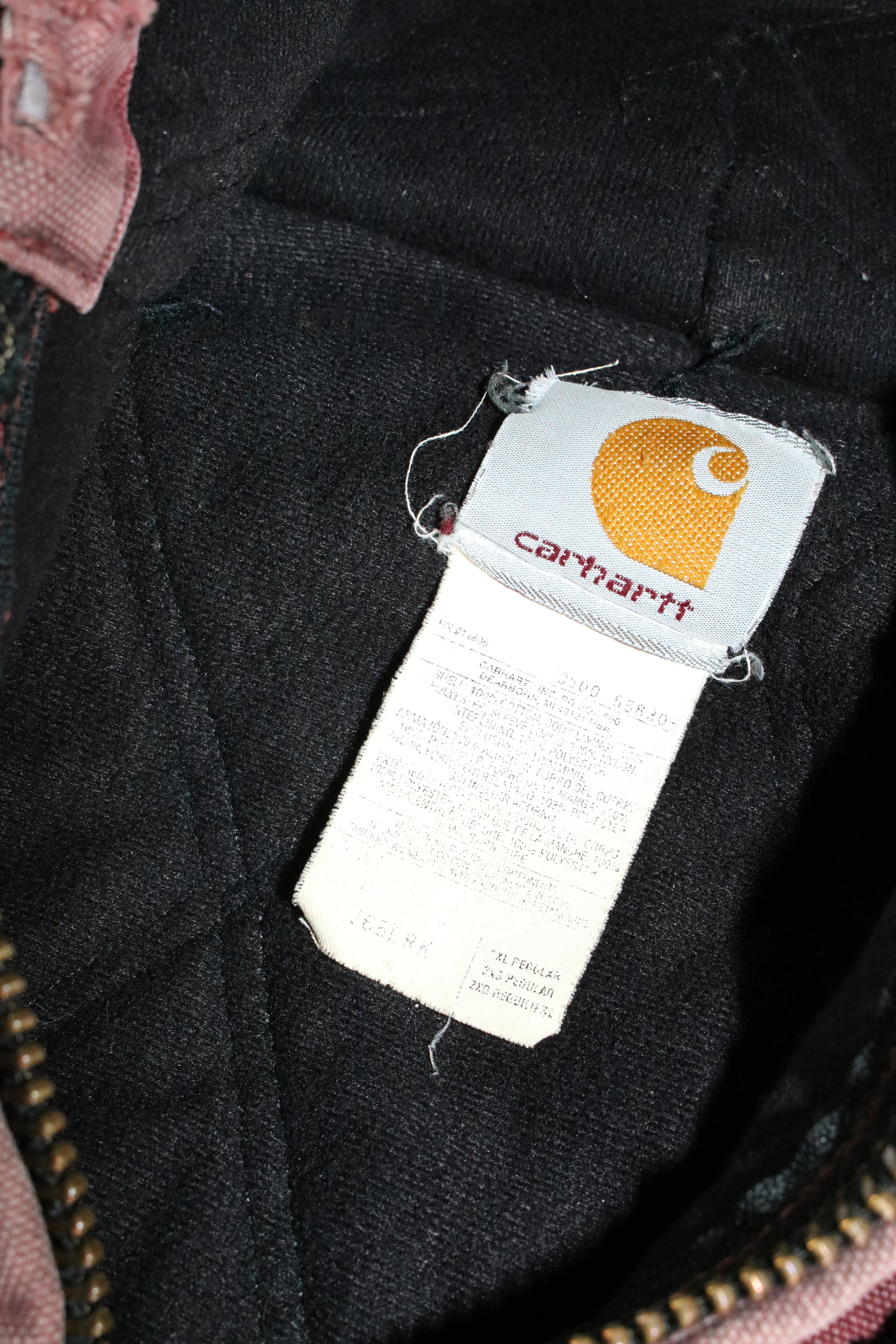 00s Carhartt pink active jacket "boro"