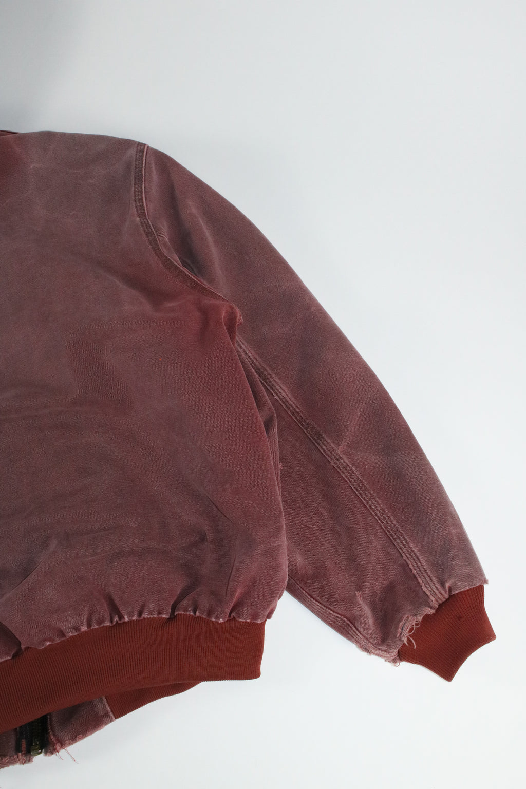 00s Carhartt pink active jacket "boro"
